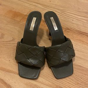 Billini Sandro Heeled Mule in Olive